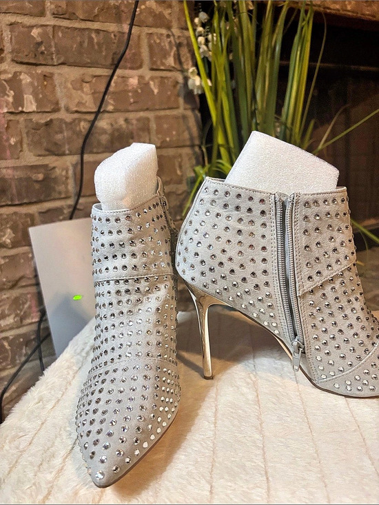 Steve Madden Shoes - Steve Madden Primerra Bootie Rhinestone Pointed Toe Heels in Silver Like New